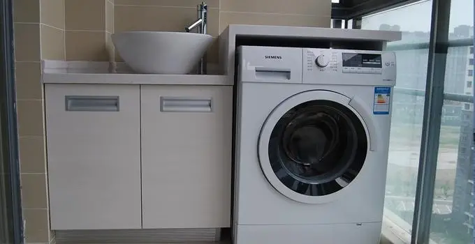 洗衣机维修之带您了解圆环窗帘的清洗方式。